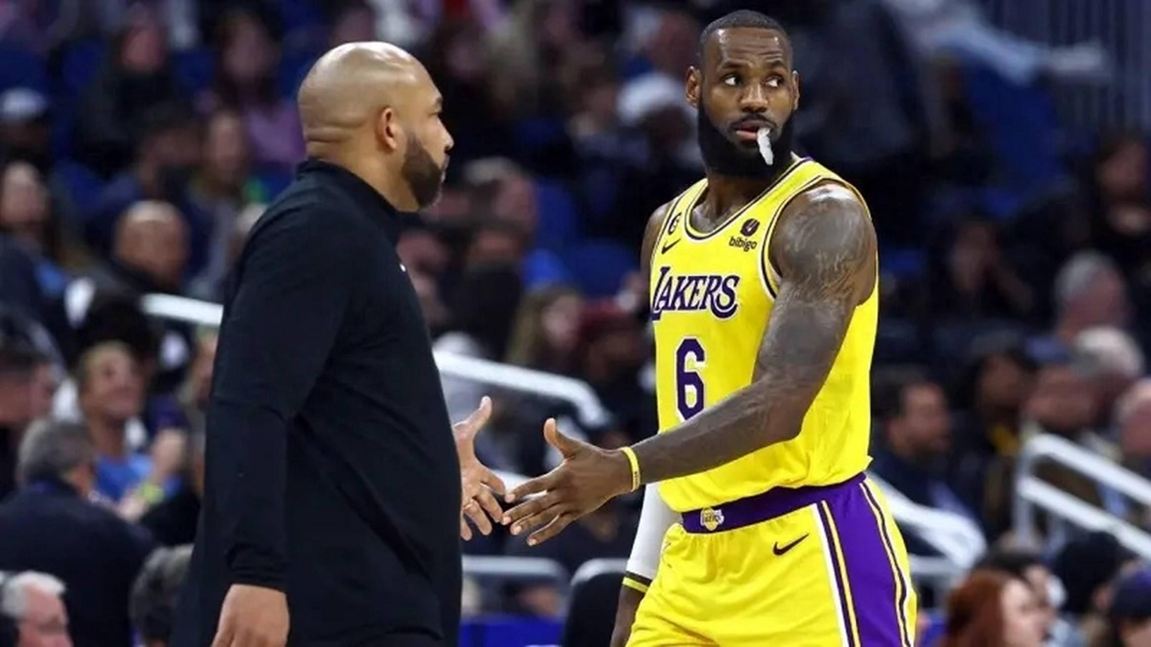 开云体育-TheShy意外战胜湖人，战术调整引爆全场！-开云体育