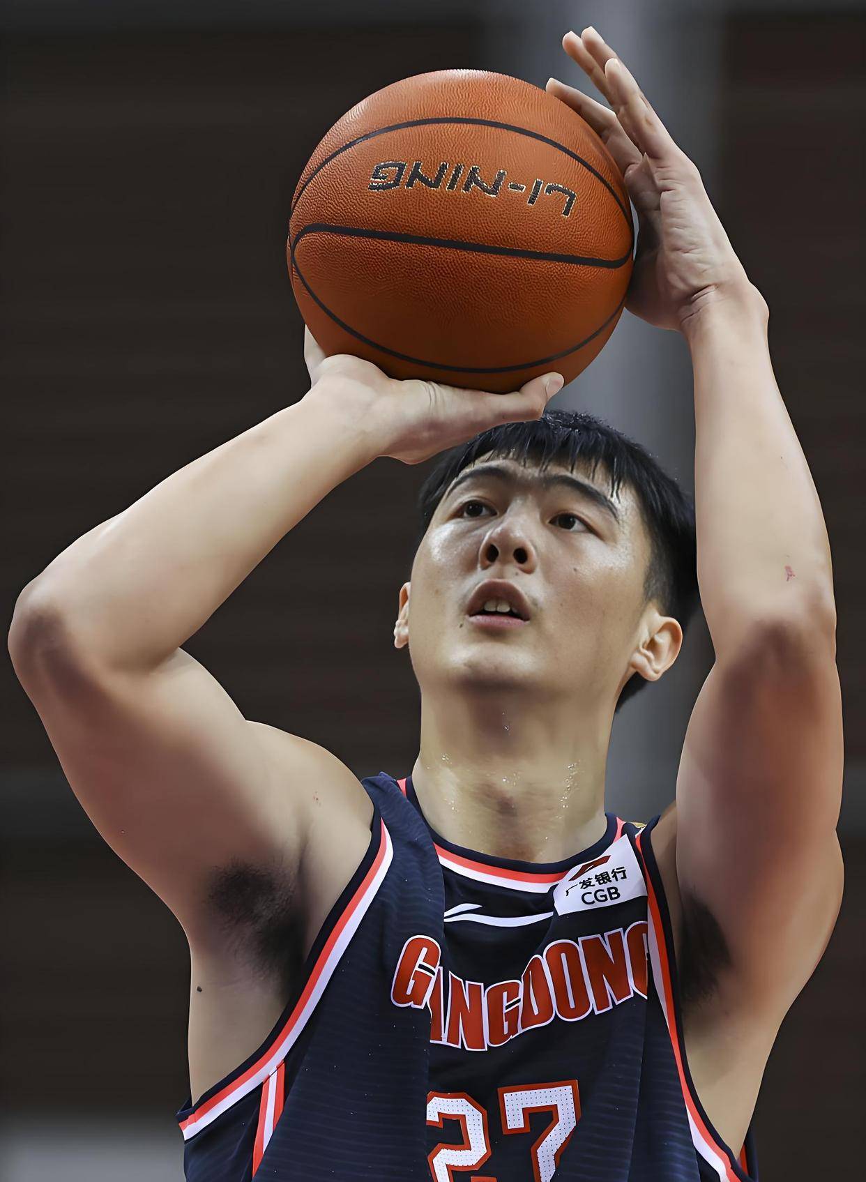 广东宏远发布备战花絮;加时末段状态回暖;社区盾任务艰巨;赛程密集仍需轮换的简单介绍 广东宏远发布备战花絮;加时末段状态回暖;社区盾任务艰巨;赛程密集仍需轮换的简单介绍